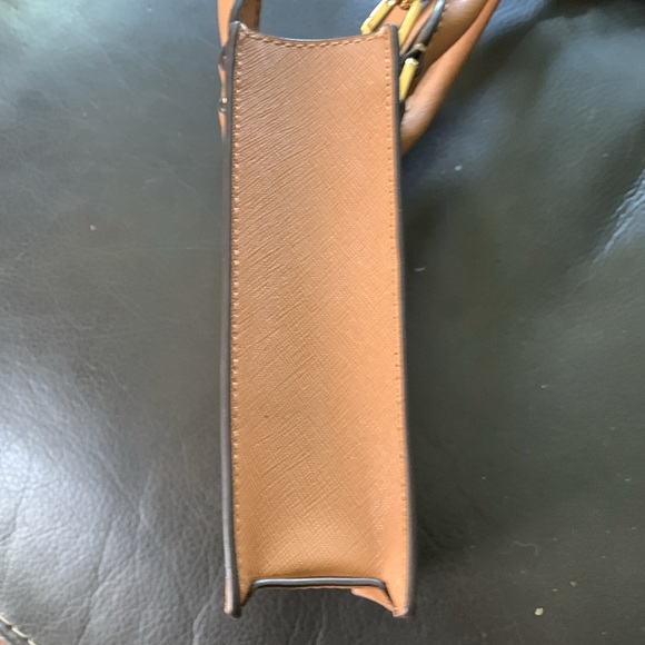 Tory Burch Emerson Shopper Crossbody Mini - Picture 7 of 9